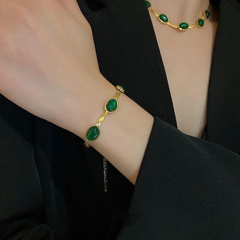 Oval Green Crystal Pendant Necklace Set With Bracelet - The Trend Hype Store